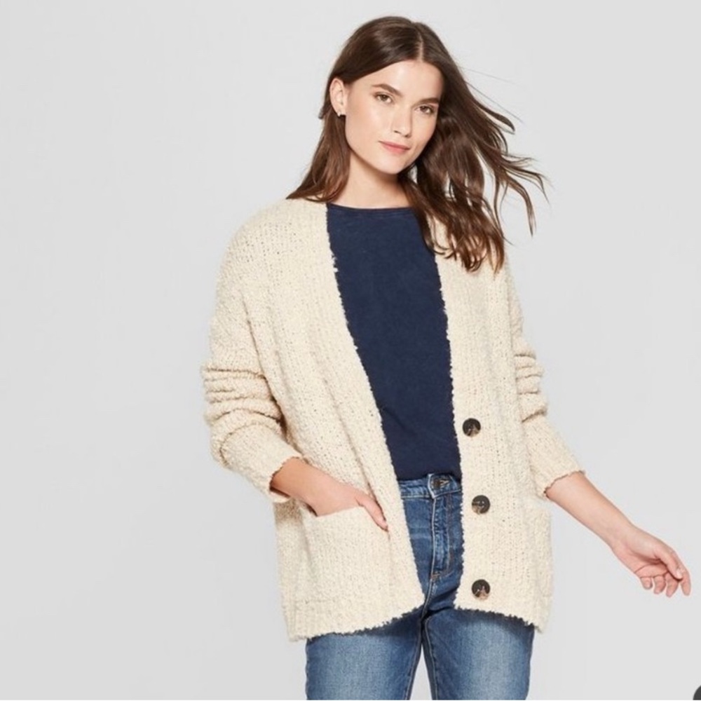 Universal Thread Cream Button-Up Cardigan